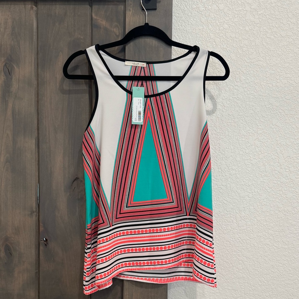 Le Lis Pink and White Tank Top with Geometric Design